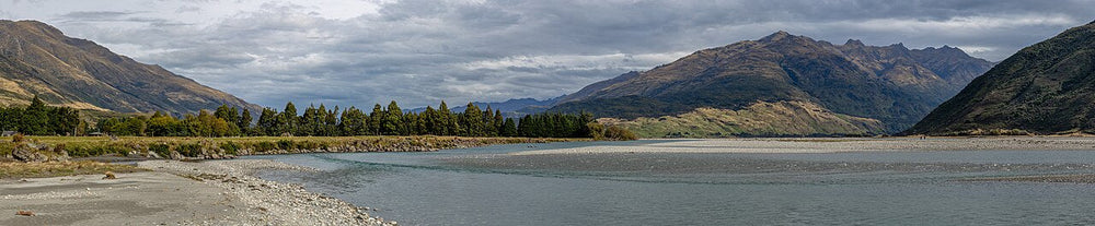 The Makarora River valley and surrounding mountains in New Zealand.