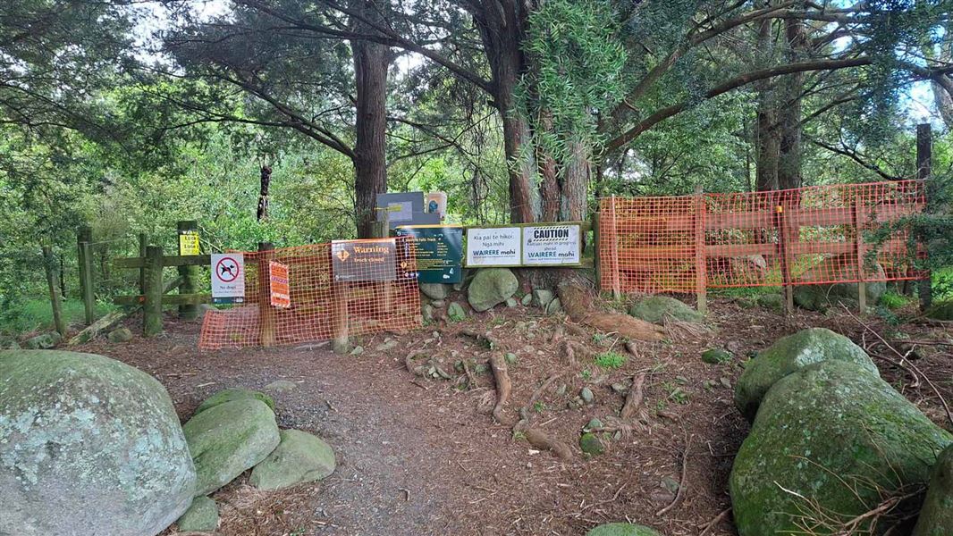 Closure barrier at the start of Wairere Falls Track. Photo: DOC.
