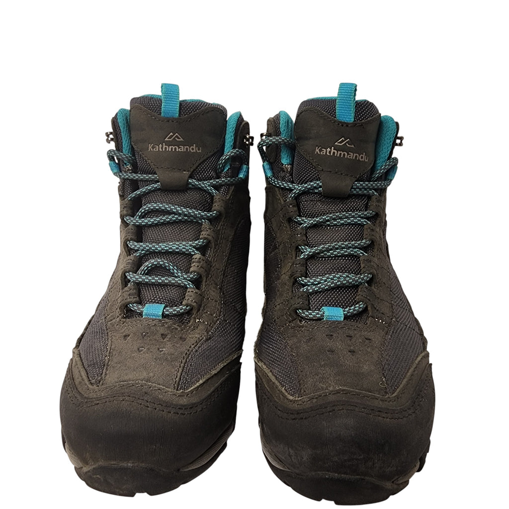 Kathmandu hiking boots, size 6, very new