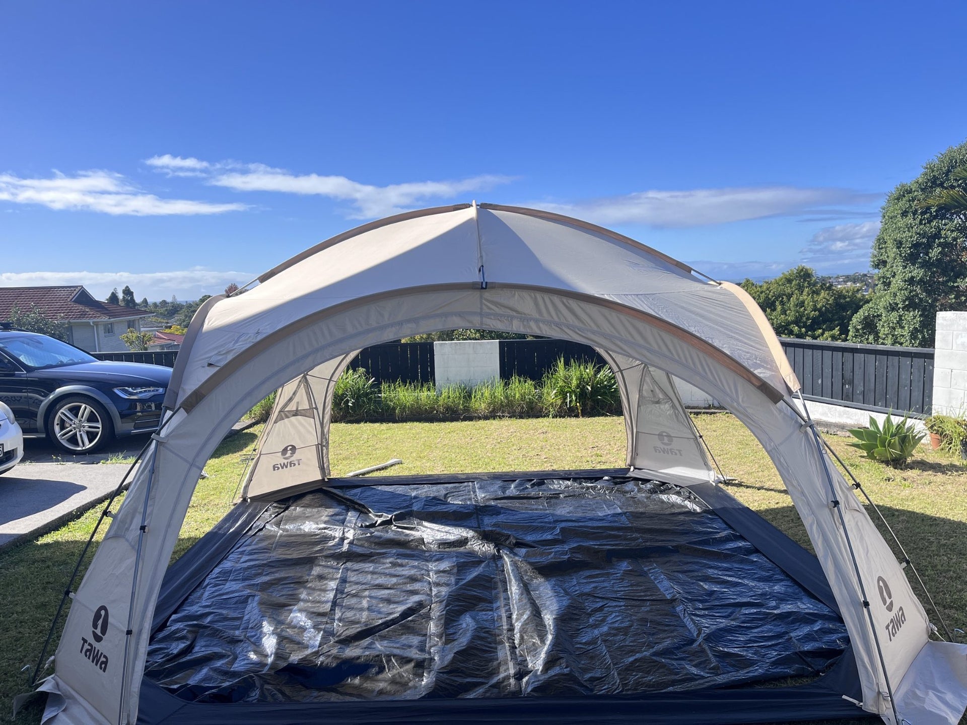 Large Family Camping Tent + Inner Room + Awning – Excellent Condition