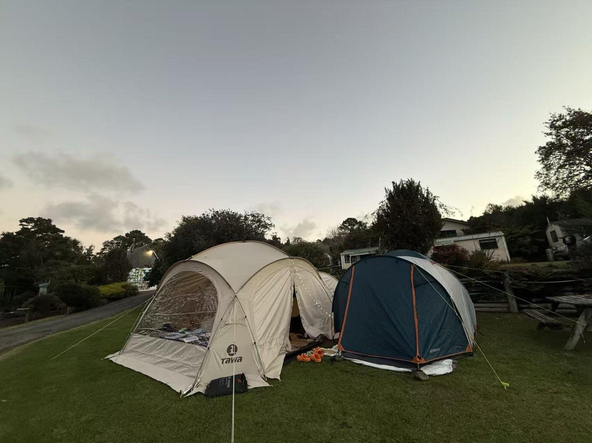 Large Family Camping Tent + Inner Room + Awning – Excellent Condition