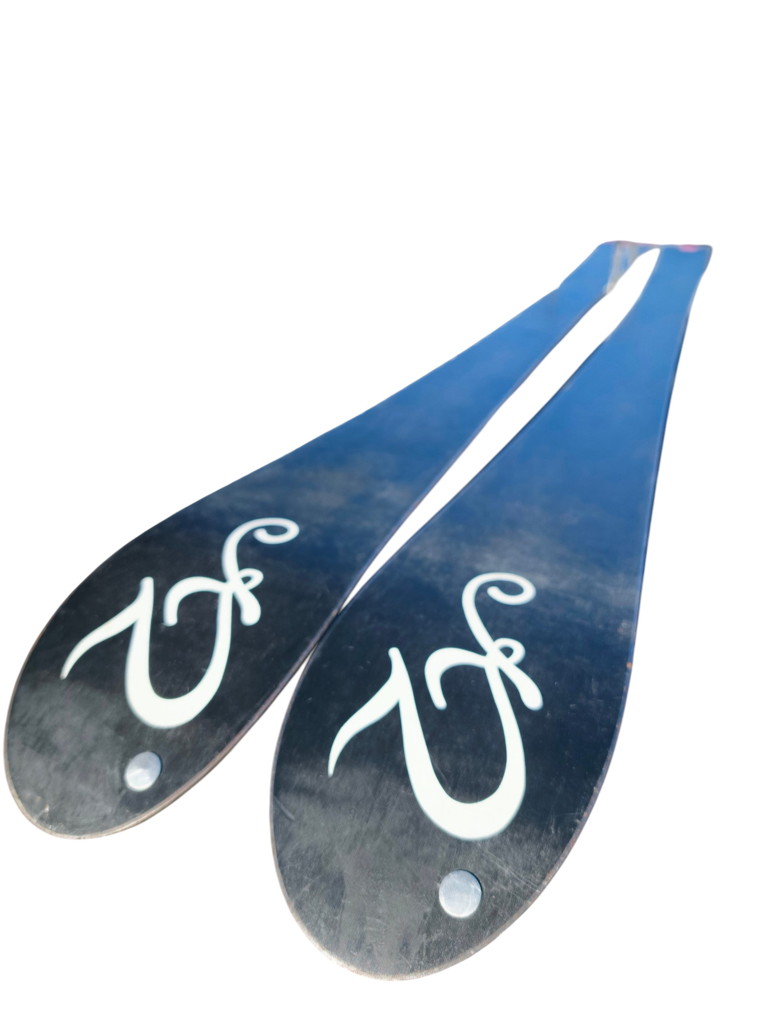 153cm Carving Skis with Salomon SP100 Bindings