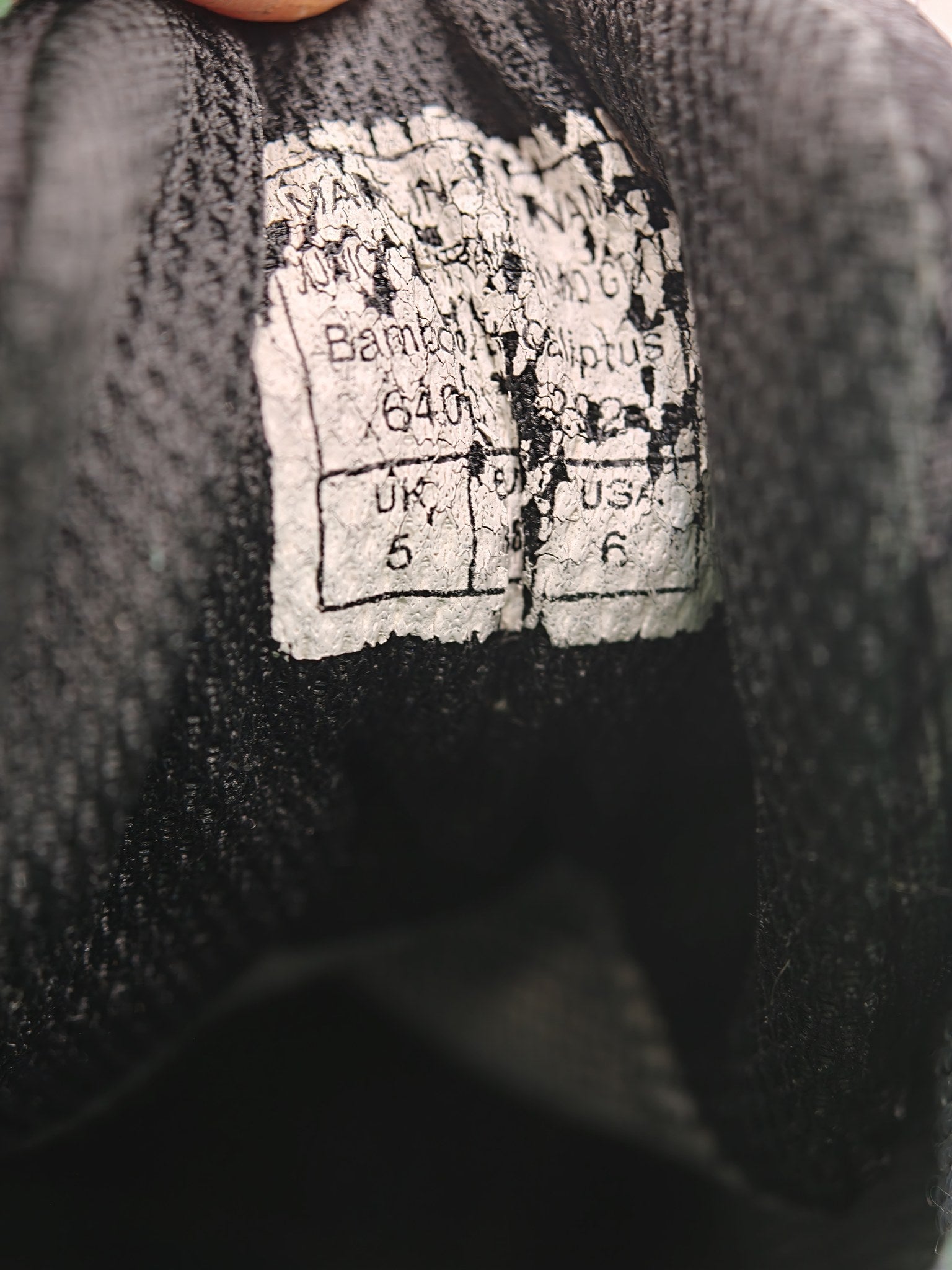 Salewa model and size label