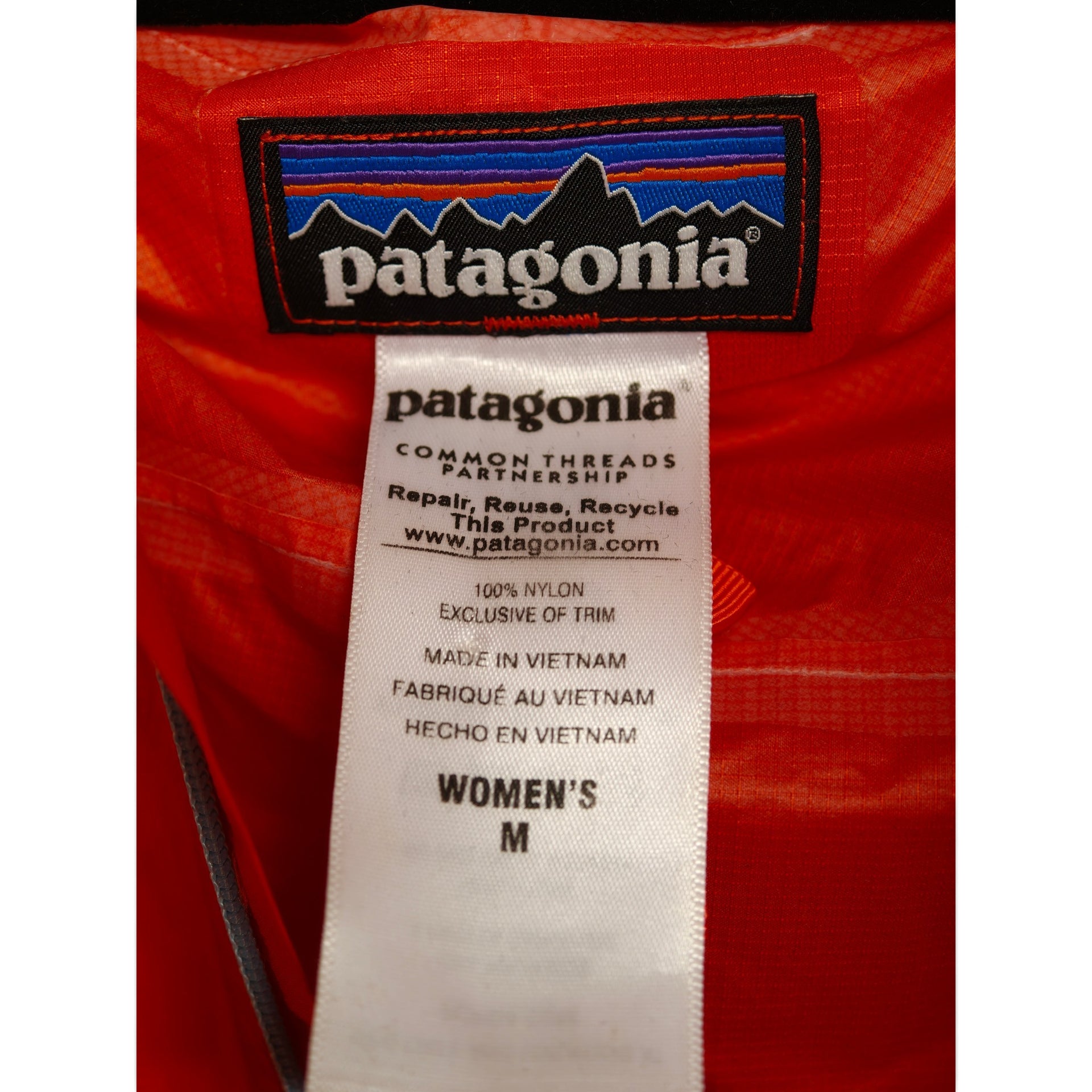 Patagonia Alpine Houdini size and care label
