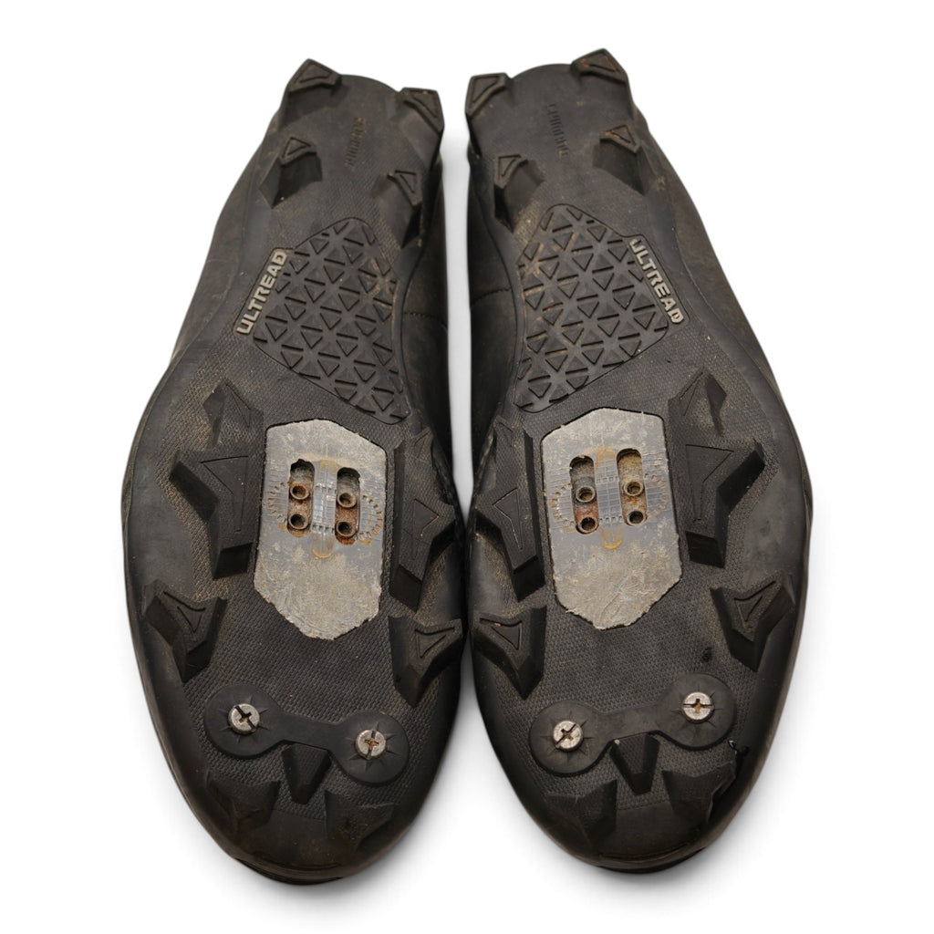 Shimano cycling shoe outsoles and cleat mounts