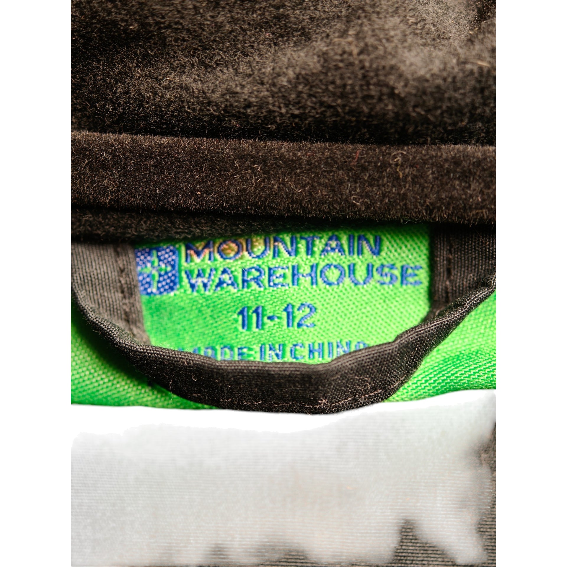 Mountain Warehouse Kids Waterproof Jacket – Age 11–12 - size label