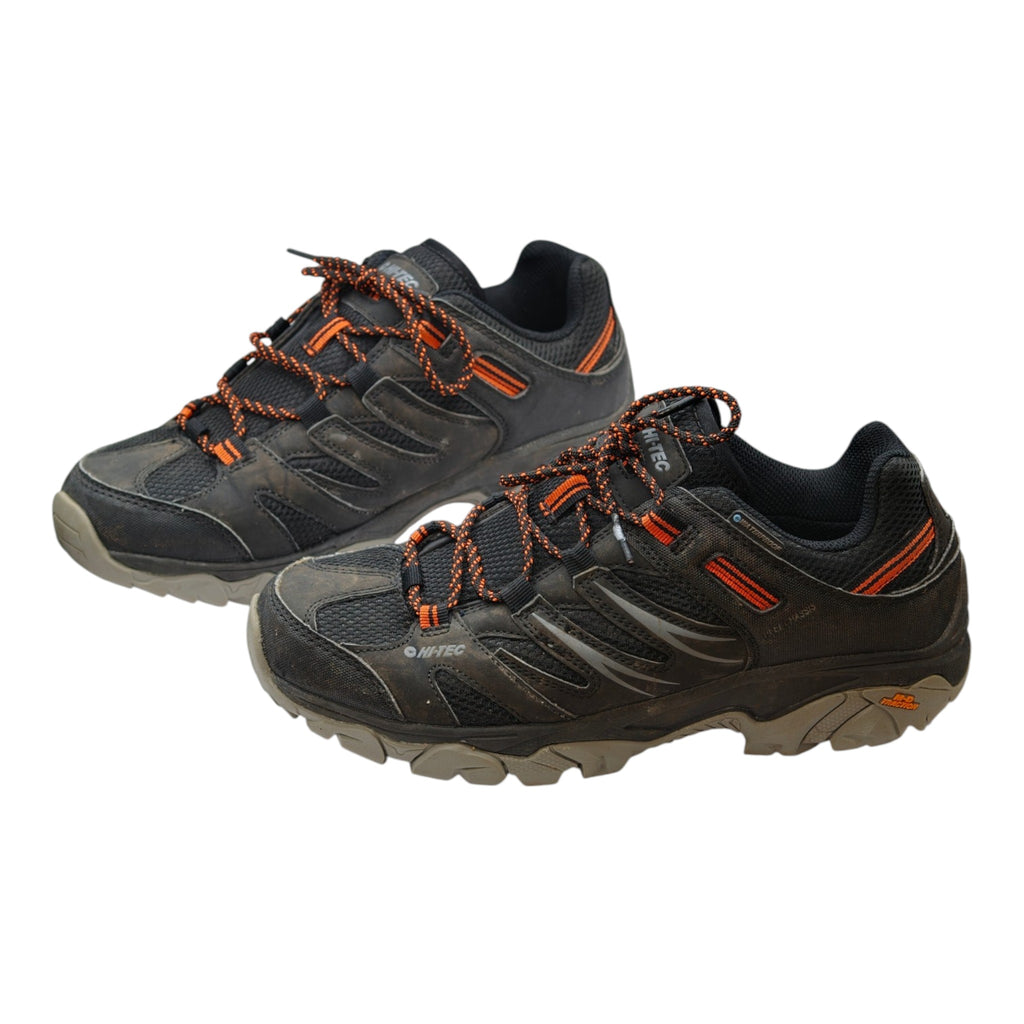 Side view of Hi-Tec Tarantula Low WP hiking shoes