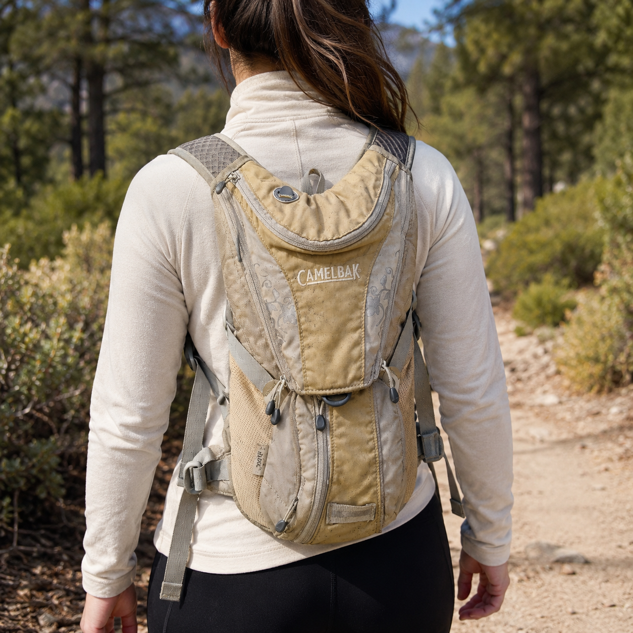 CamelBak Magic Women's Hydration Backpack – Beige