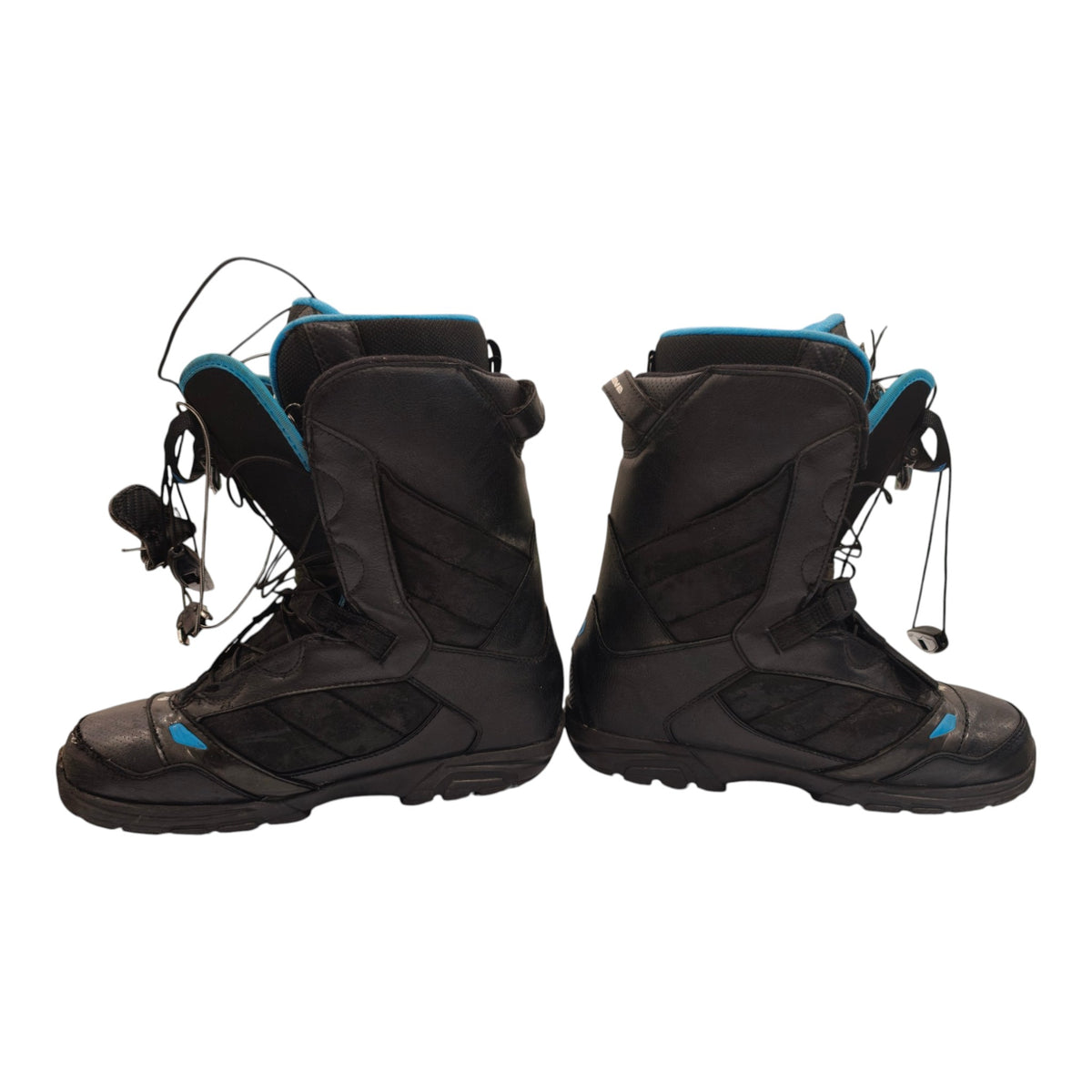 Northwave Snowboard Boots - Mens US 9 / EU 42 - Black and Blue - side profiles of both boots