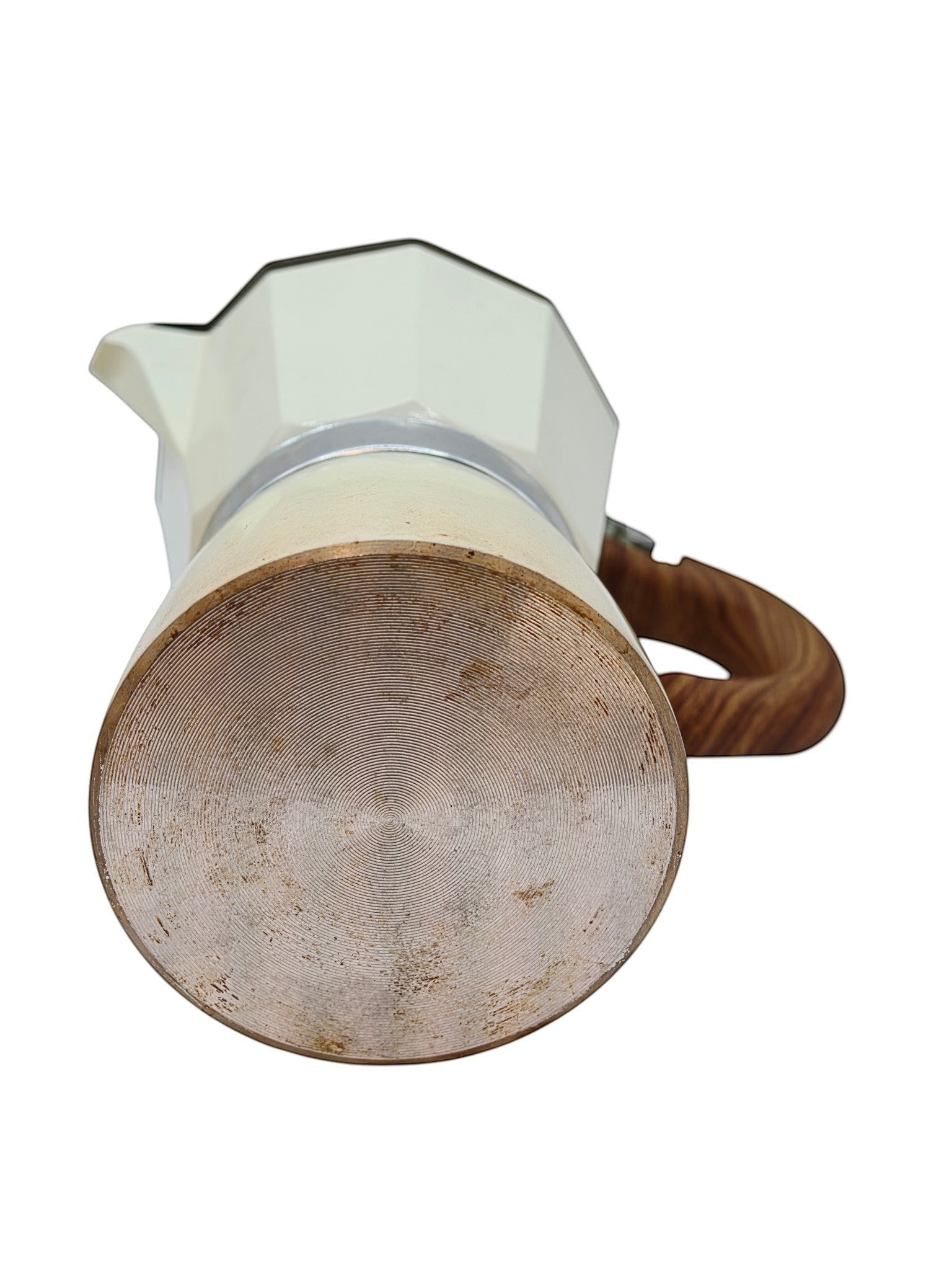 ReGear vintage 2-cup stovetop espresso maker in cream with wood-look handle. Aluminium moka pot.