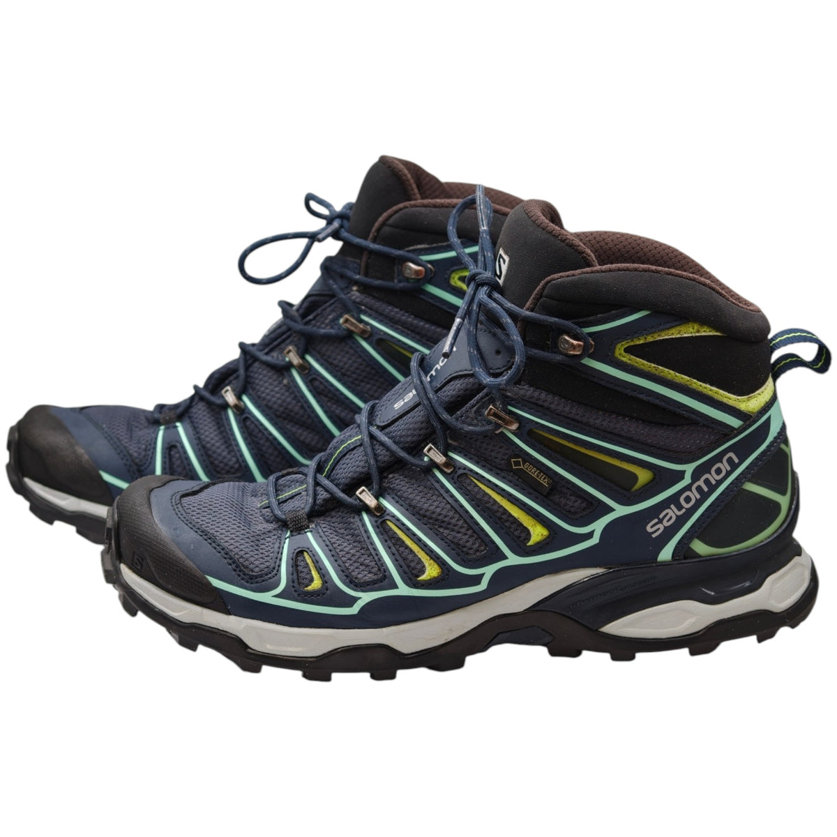 Side view of Salomon X Ultra Mid GTX Hiking Boots