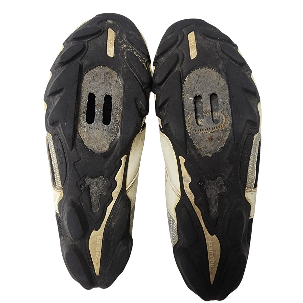 Soles of Shimano Women's Cycling Clip Shoes 25.2cm