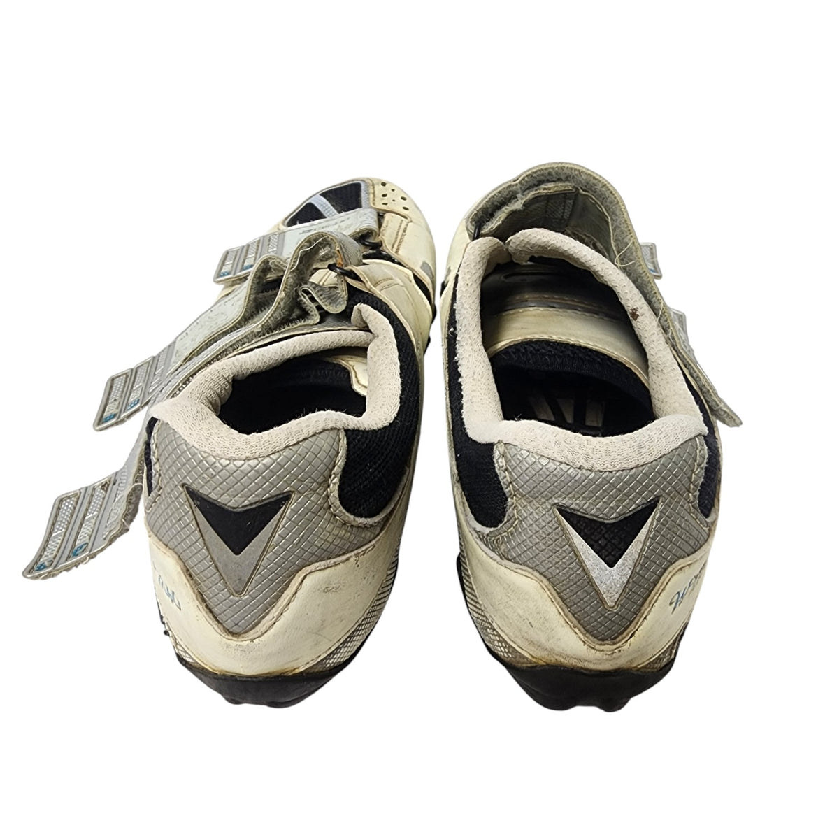 Rear view of Shimano Women's Cycling Clip Shoes 25.2cm