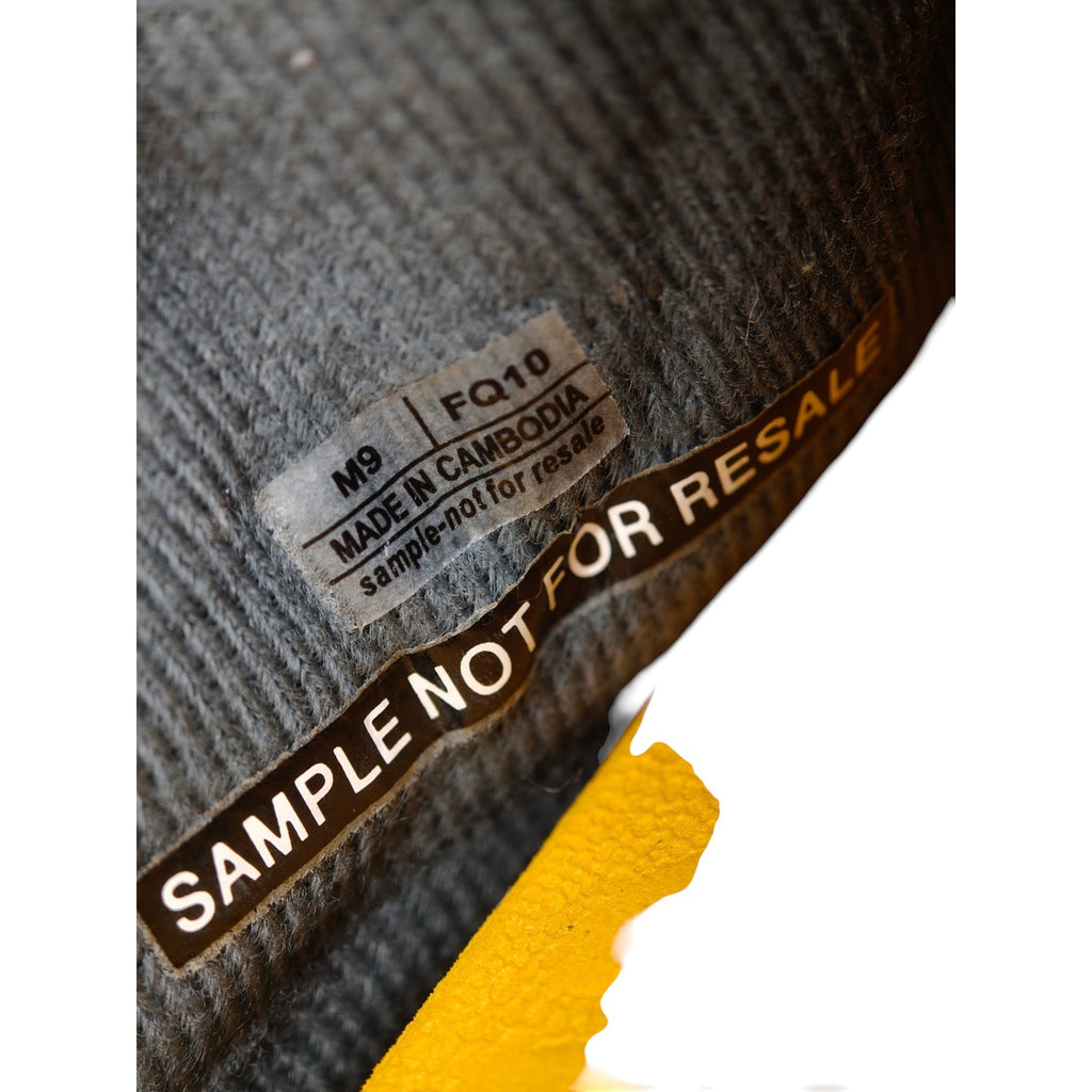 Teva ReEmber Terrain Camp Mules - US Men 9 - Orange - sample size label